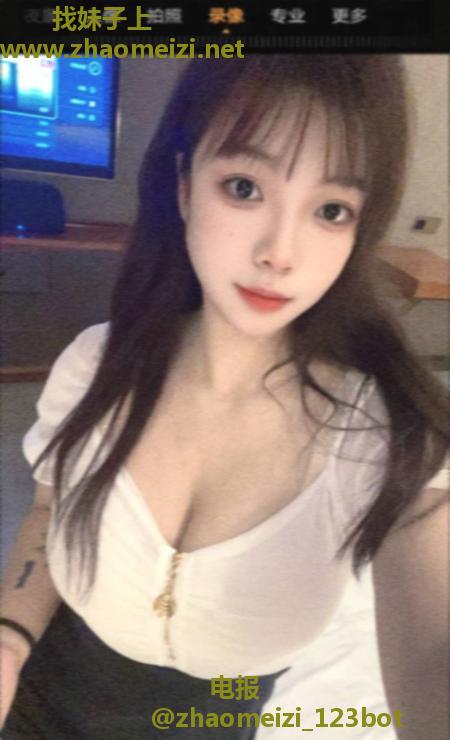 岗顶骚女泡泡糖