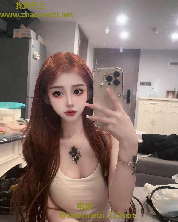 颜值嫩妹鬼鬼老师