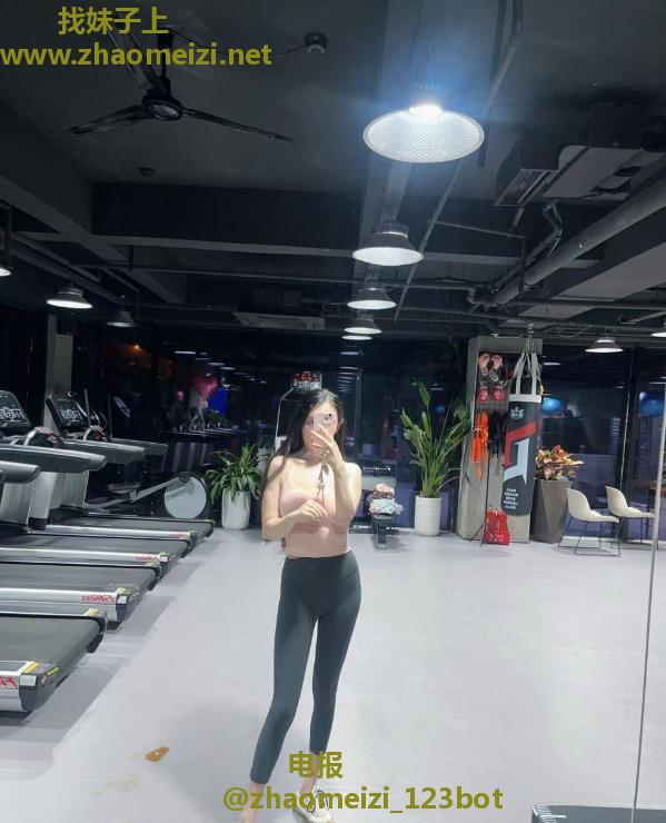 完美身材长腿颜值老师