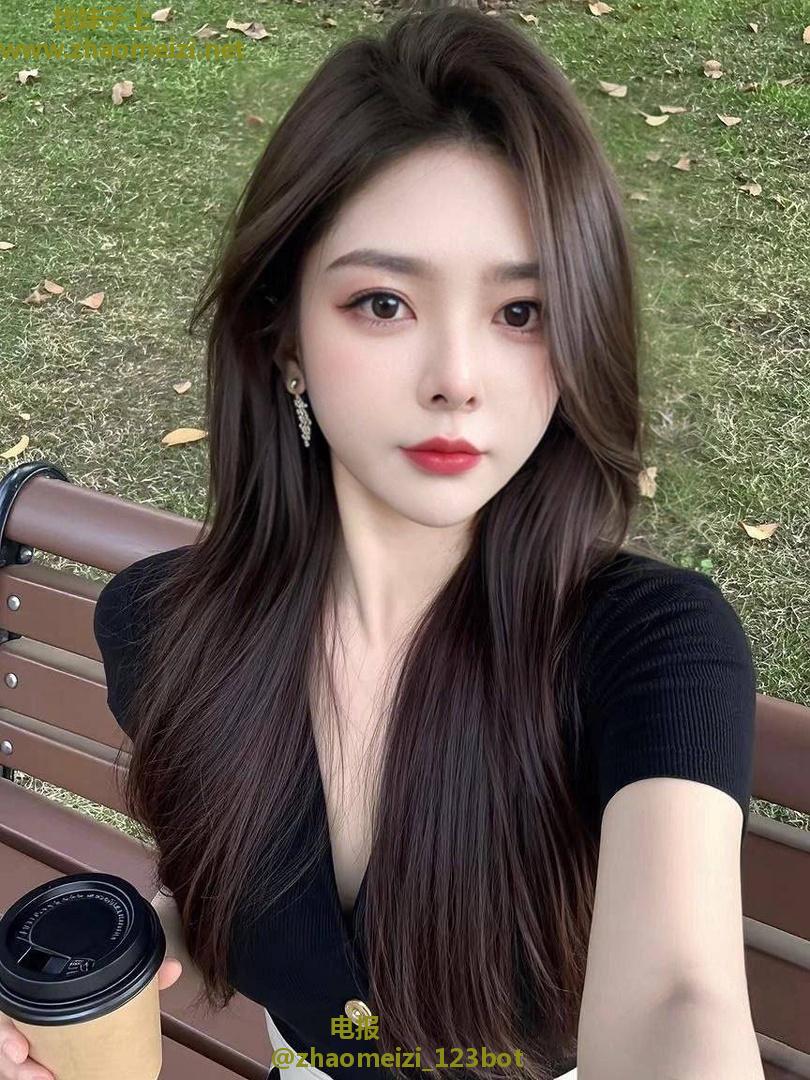 大胸女郎风骚至极