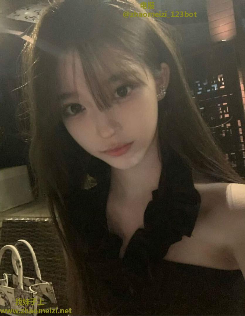 年轻漂亮小姐姐