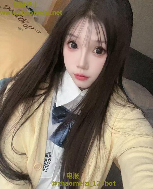 甜美系纯纯的可爱姐姐