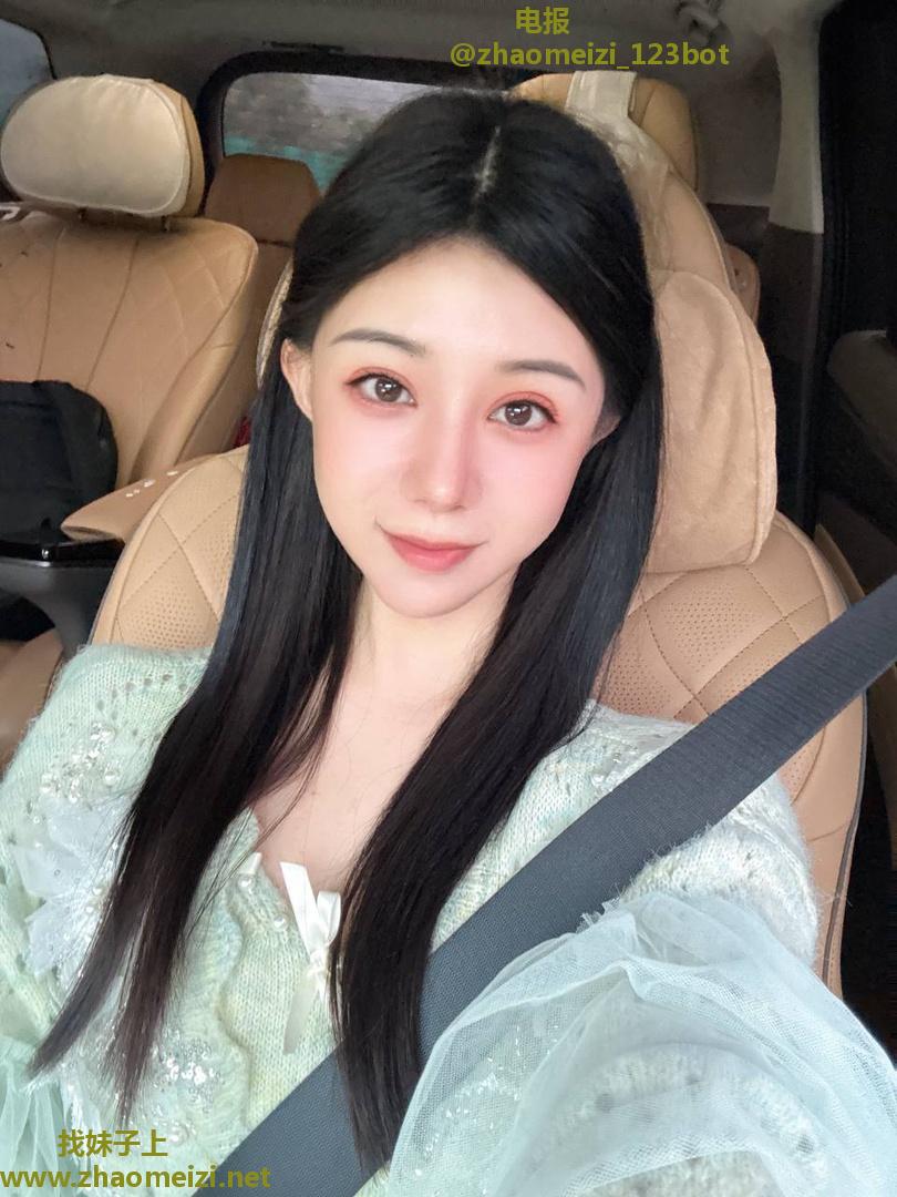  性感服务系蜜蜜