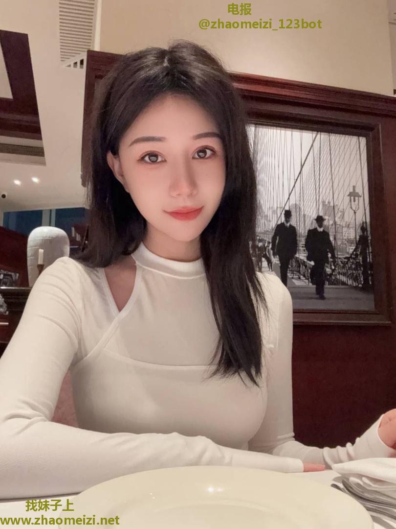  性感服务系蜜蜜