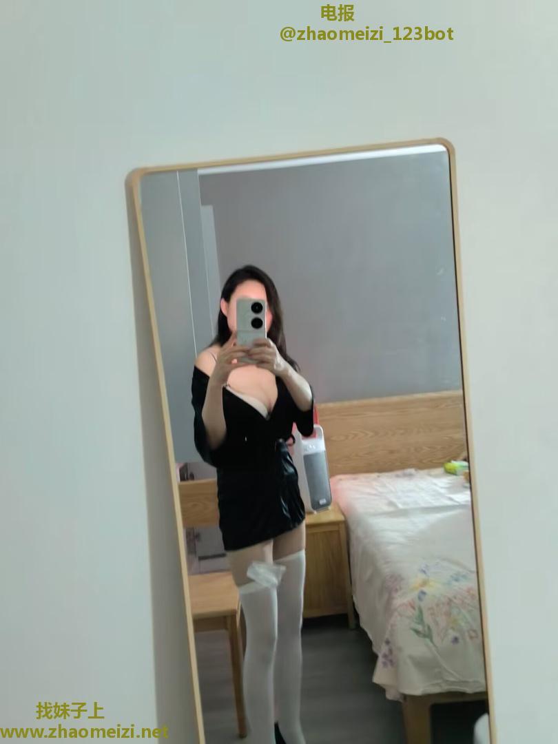 大胸翘臀个人有课室