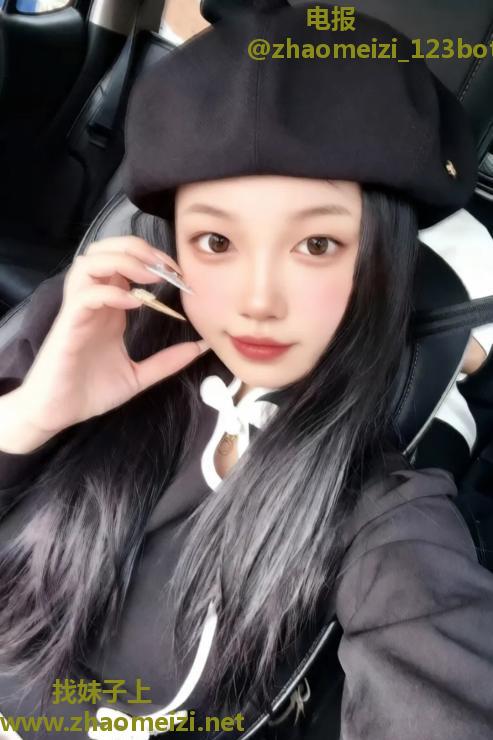 铁西娃娃脸小骚女