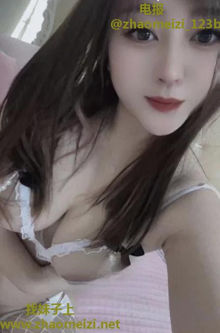 性感大胸骚妹妹