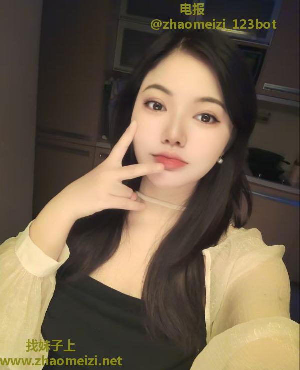 大胸身材好小姐姐