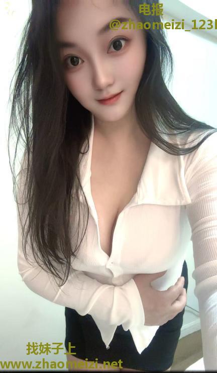 包臀裙兼职小少妇