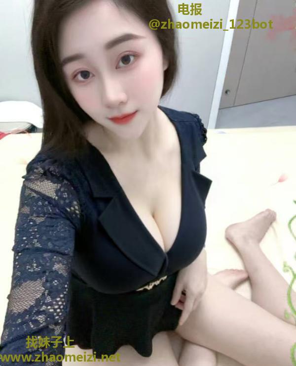 上城大奶小骚妇