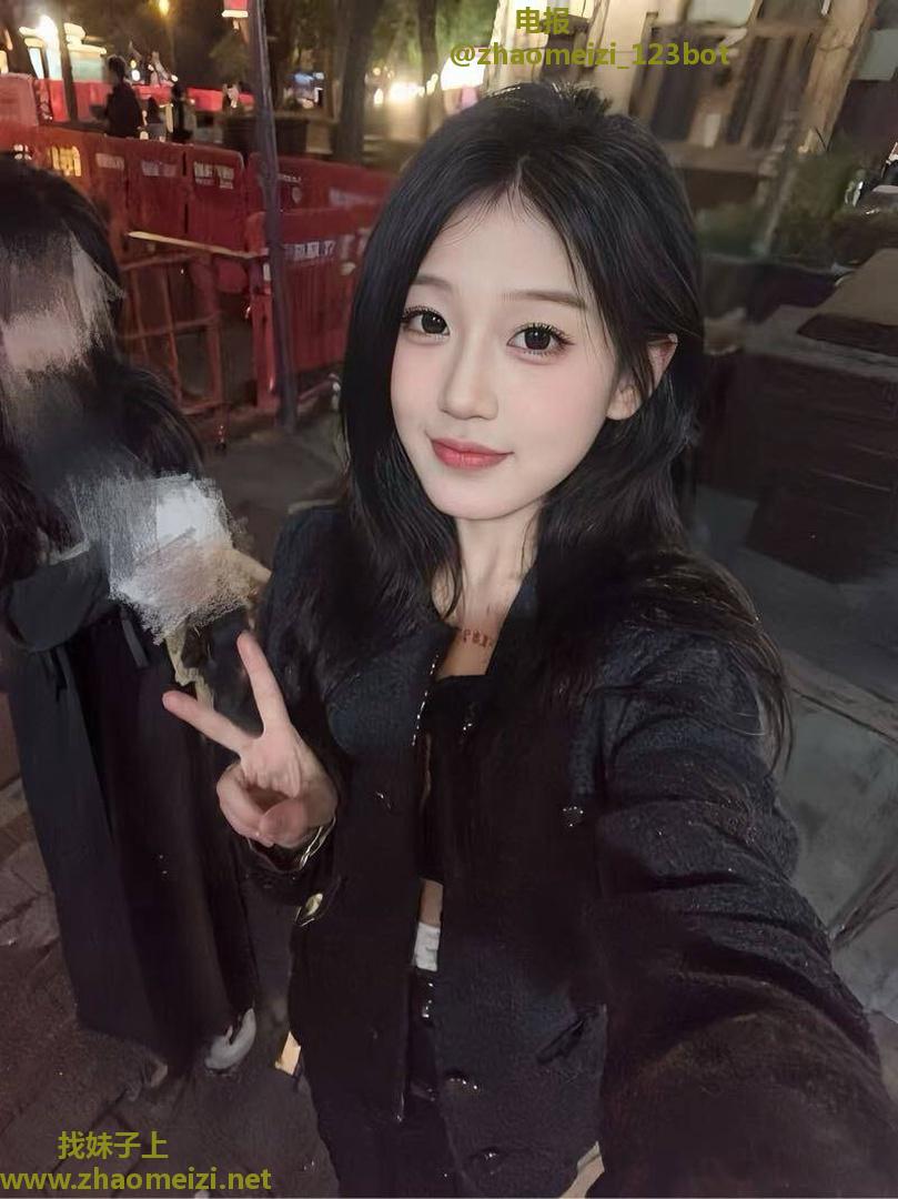 刚毕业实习小妹