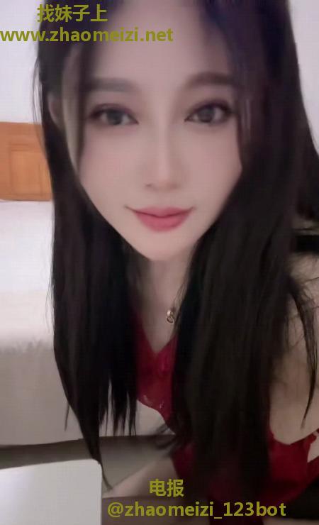 微胖大奶骚人妻