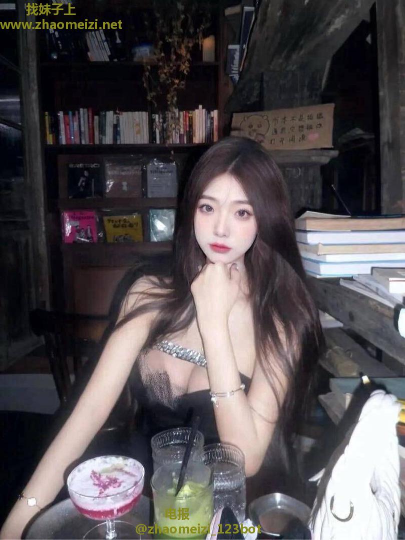 成华丰满黑色性感妹妹