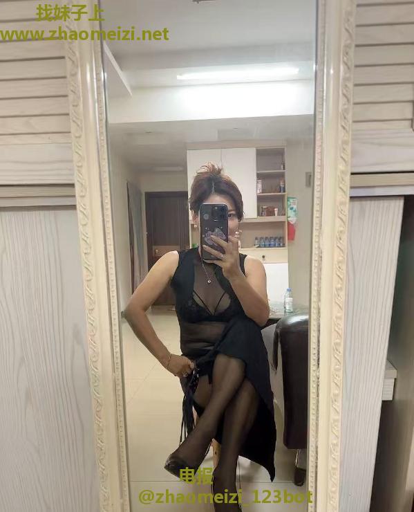 海珠角色扮演少妇