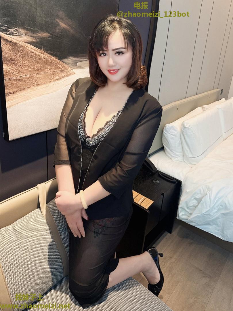 虹口大胸翘臀熟女