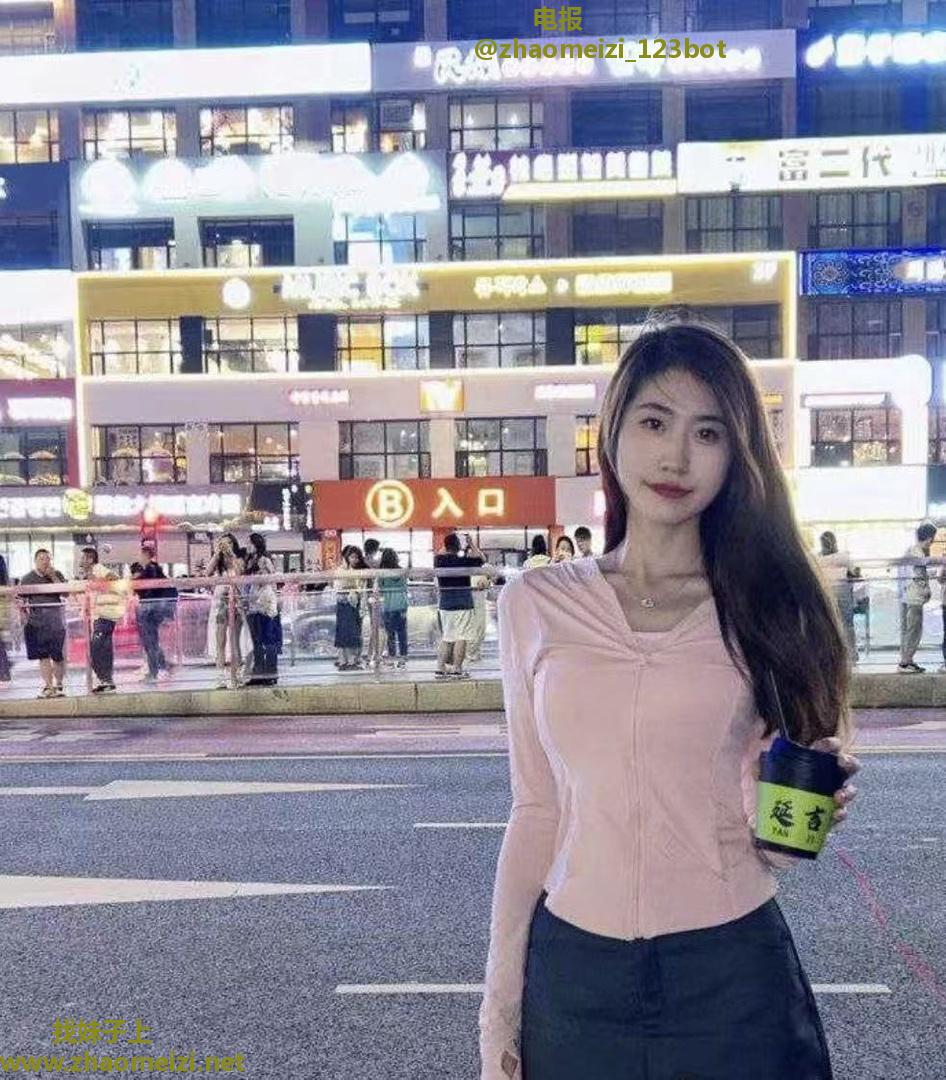 西乡性感小姐姐