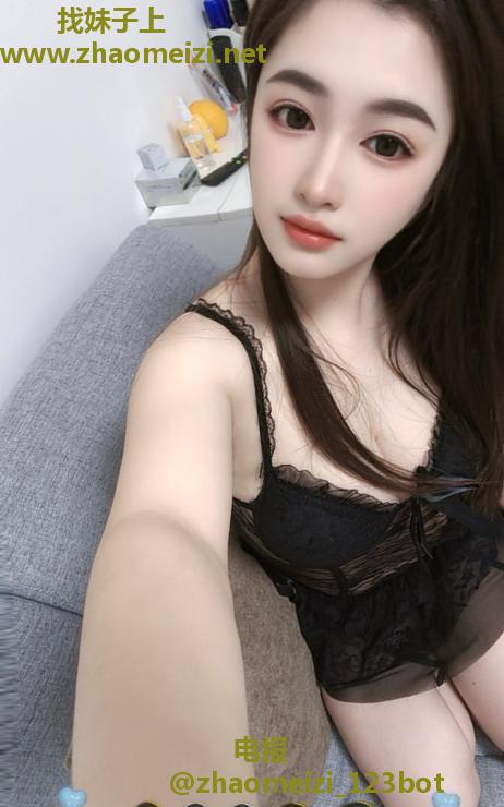 南开蕾丝大奶诺诺