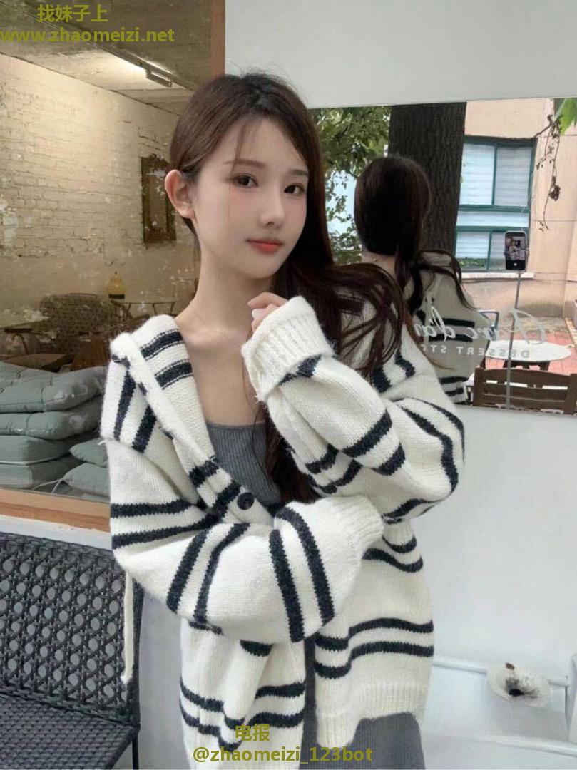 兼职美女初下海