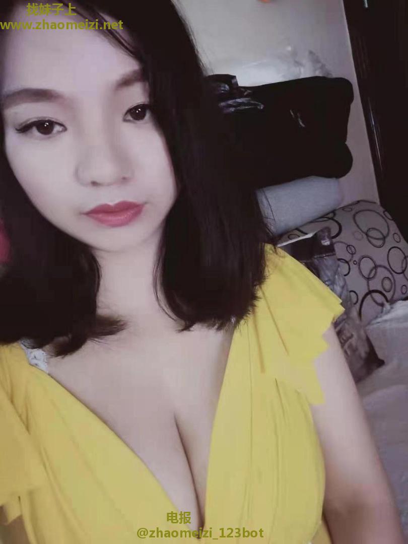  丰满翘臀服务好老师