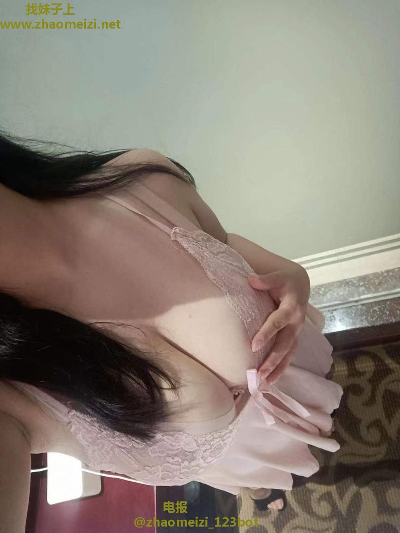  丰满翘臀服务好老师