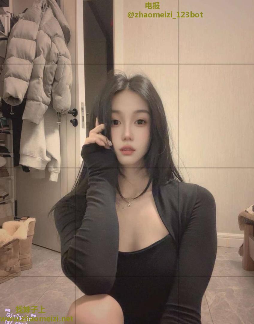 成华丰满白嫩实习妹