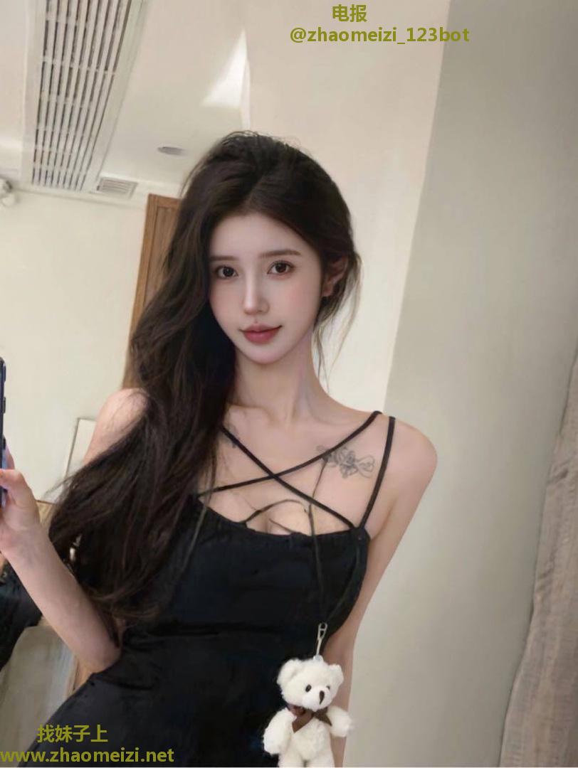 诱人黑丝美鲍苏苏