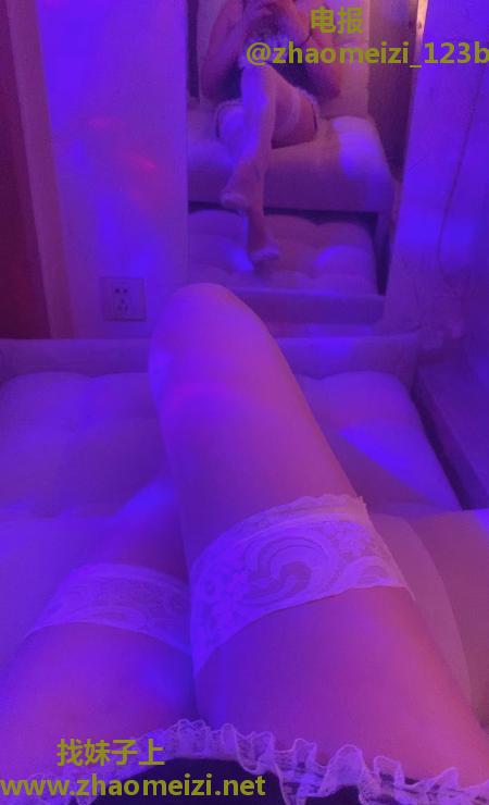 再次相约长腿菲菲