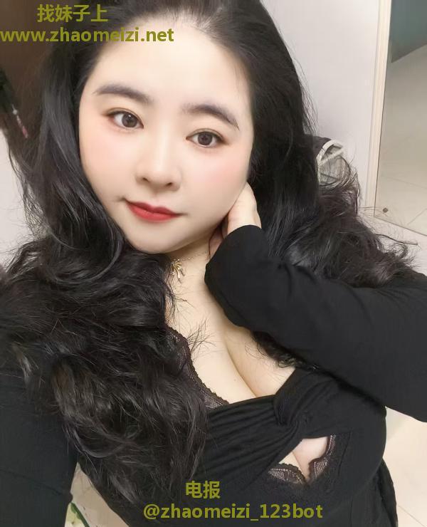 南山肥臀乳神露露