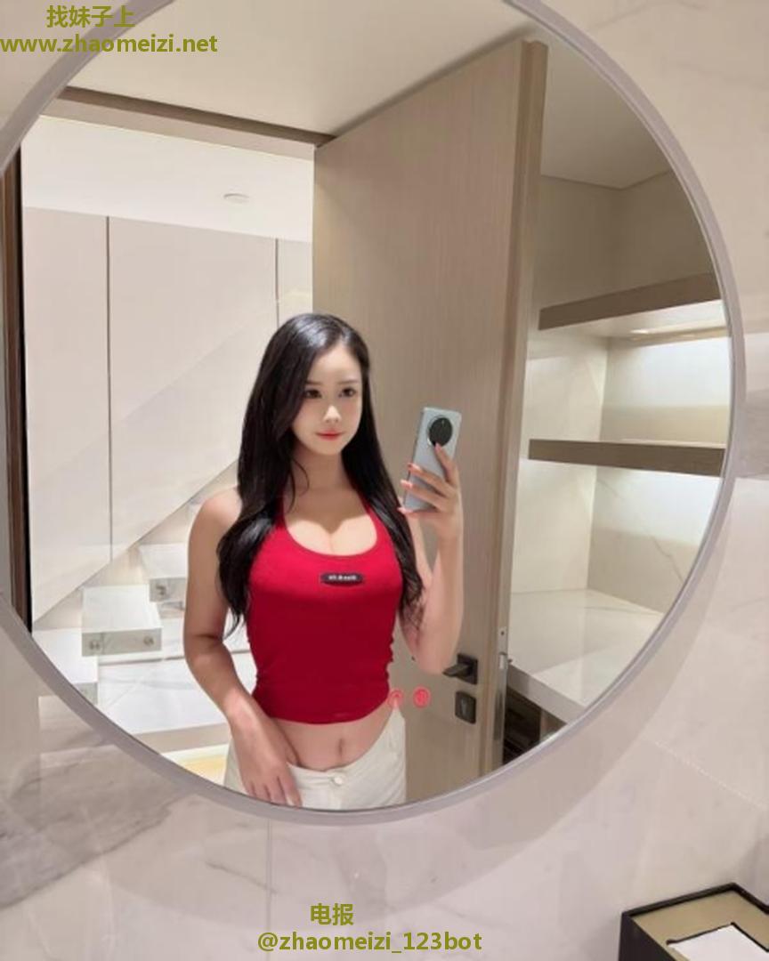 风韵犹存大胸美女