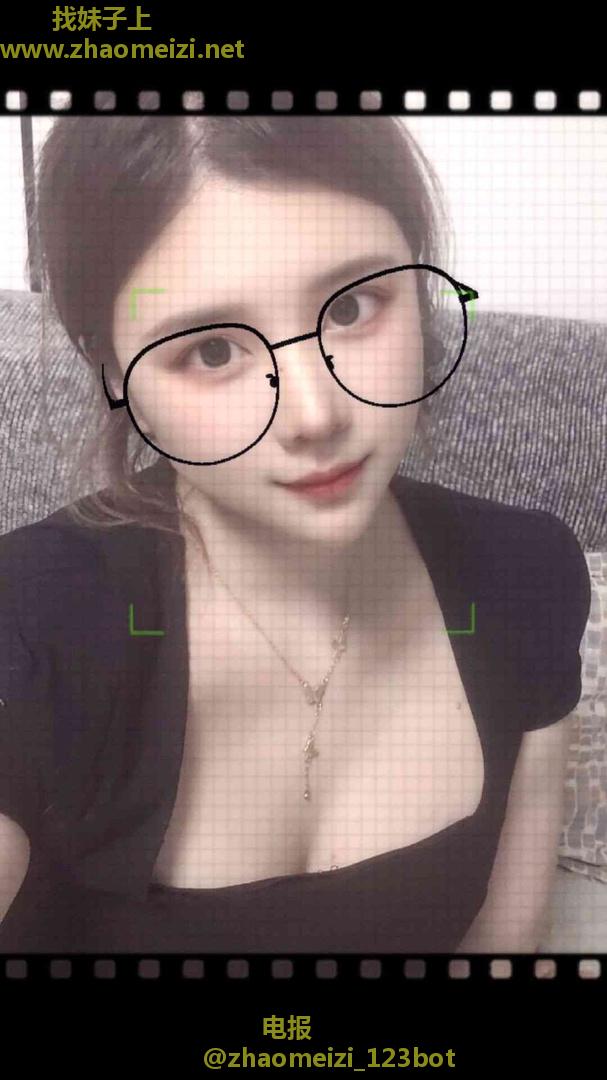 栖霞大胸揉软妹纸