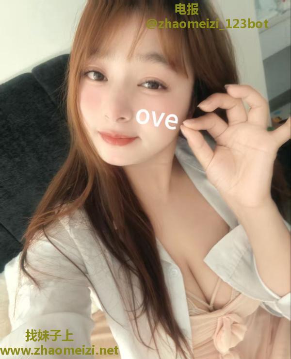 童颜巨乳上城青青