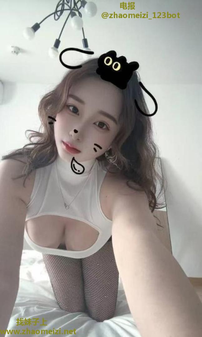 气质绝美小骚货