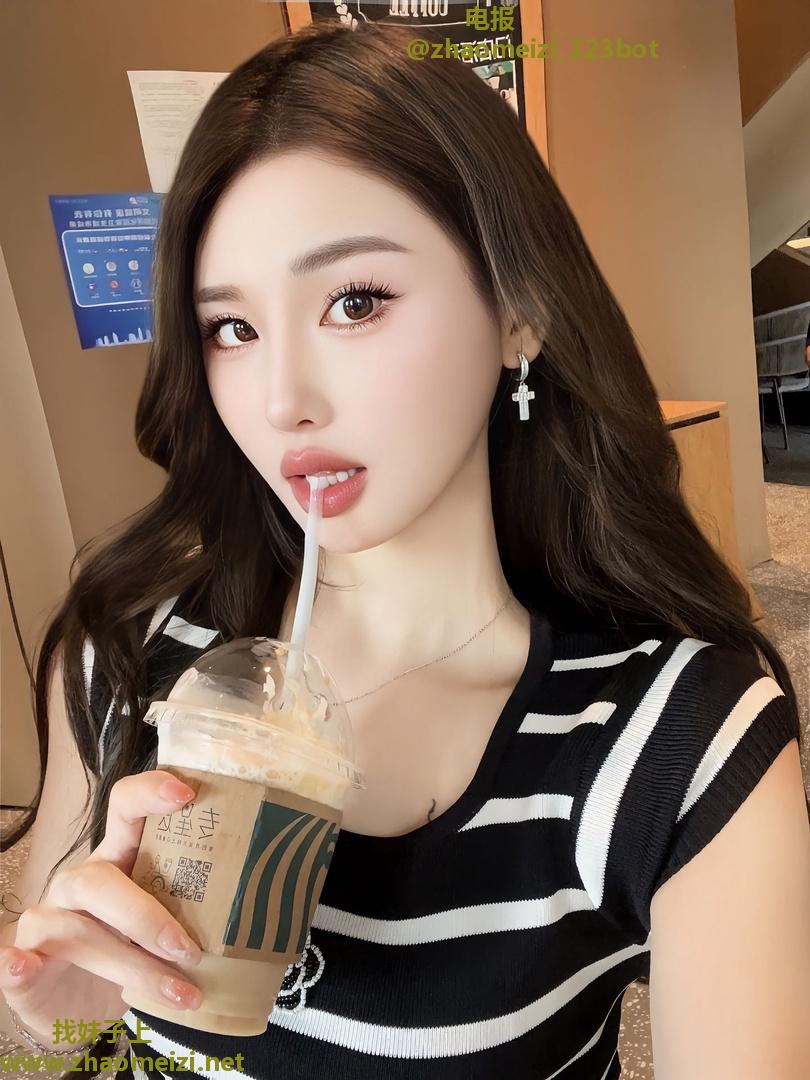 温柔体贴纯情风满小妹