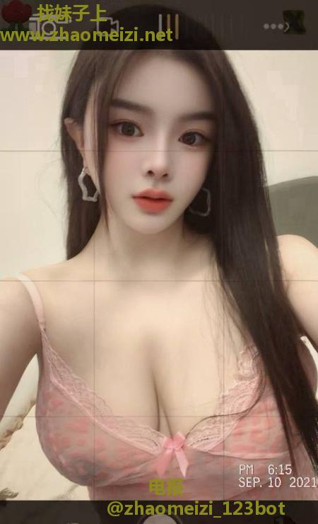 白嫩巨乳翘臀骚梦瑶