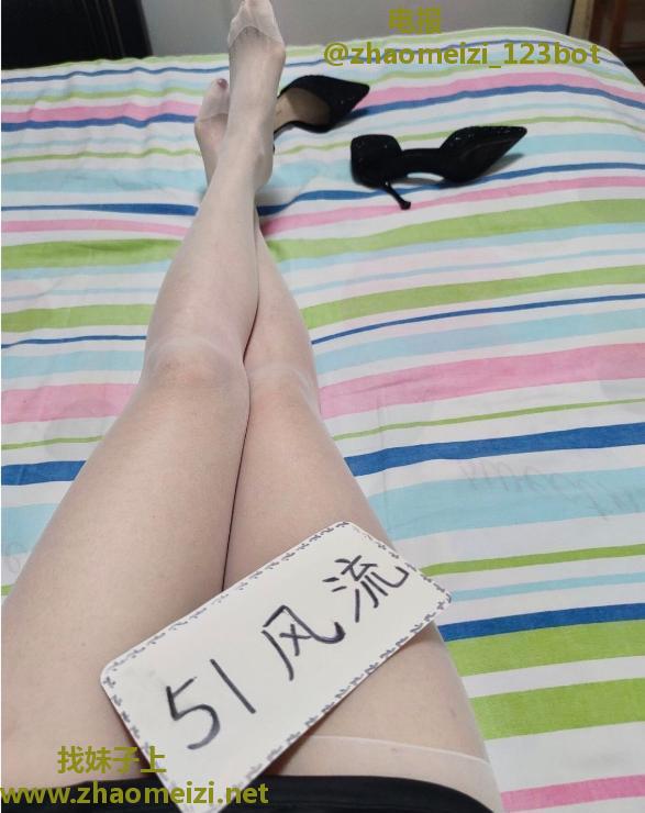 崇川颜值小烧妇