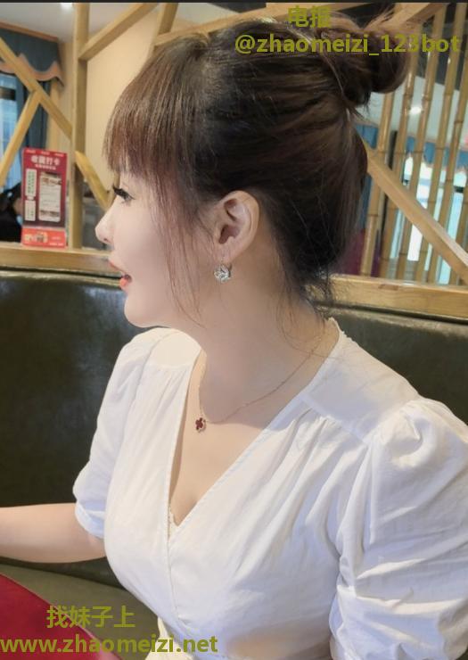 南门大胸骚御姐