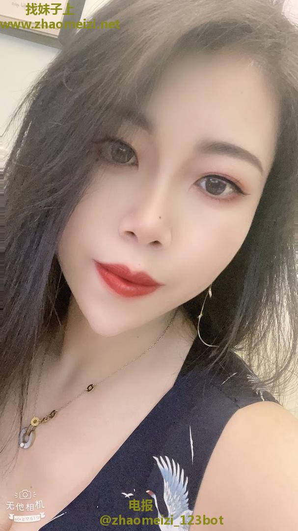  性感的花雪恋老师