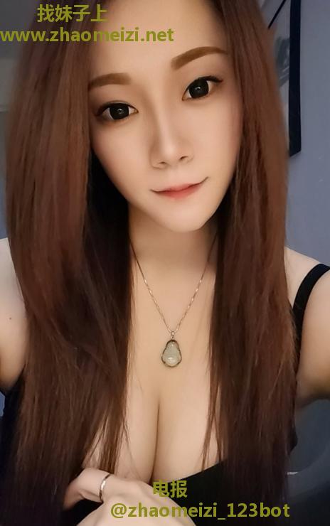 龙华大胸性感小姐姐