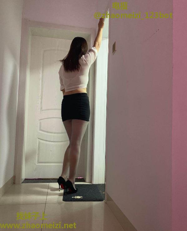 丝袜高跟大长腿