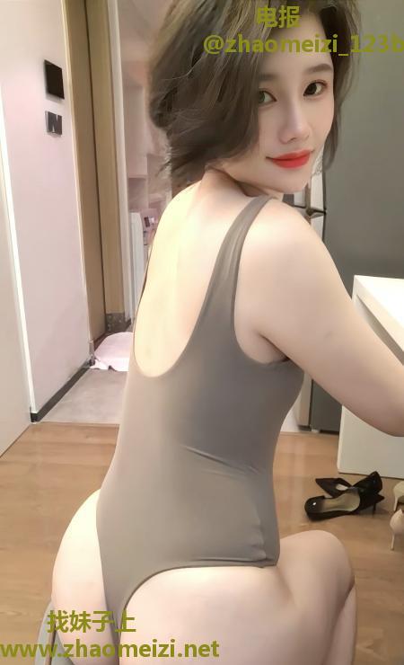 二刷武侯肥臀骚姐小小