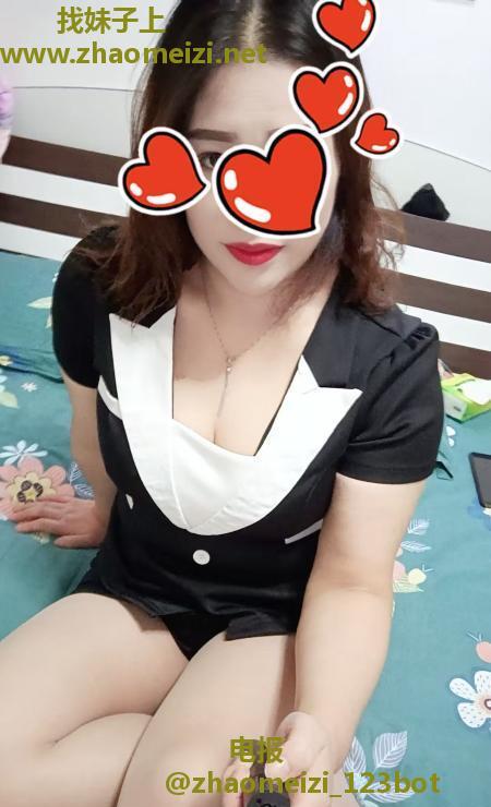 丰满熟女过年不打烊