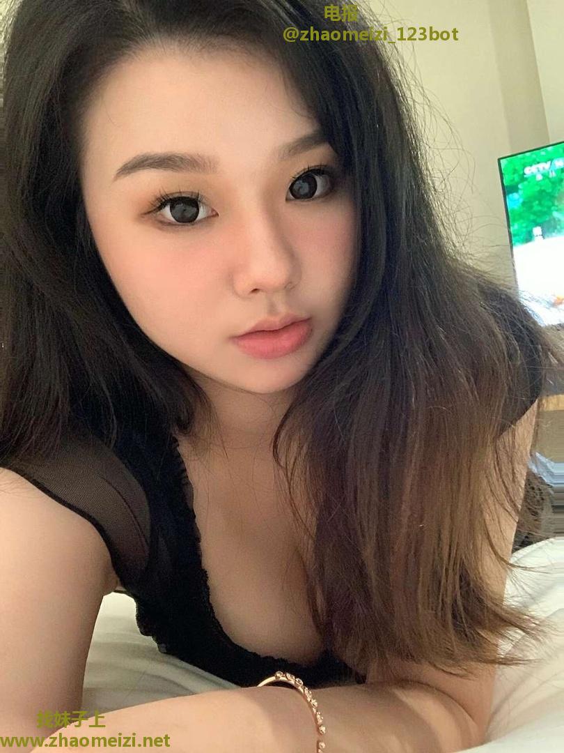 长沙肌肤美白丰满小妹