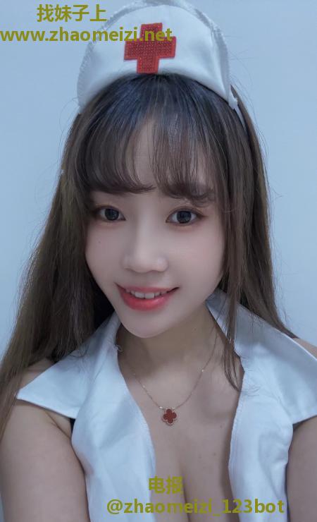 颜值美乳萌萌