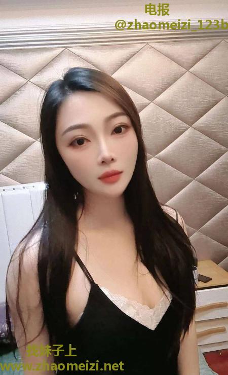 上城黑丝美臀佳佳