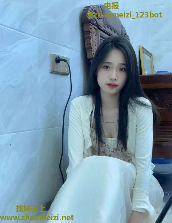 新人晓晓极品淫荡骚货