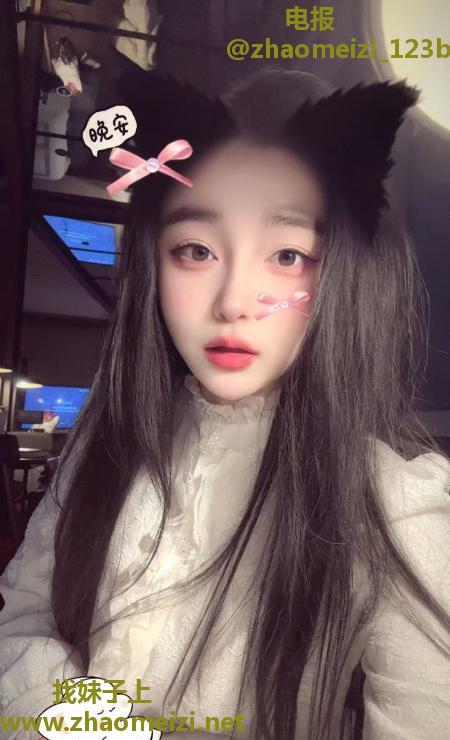 光滑白嫩蜜桃臀悠悠