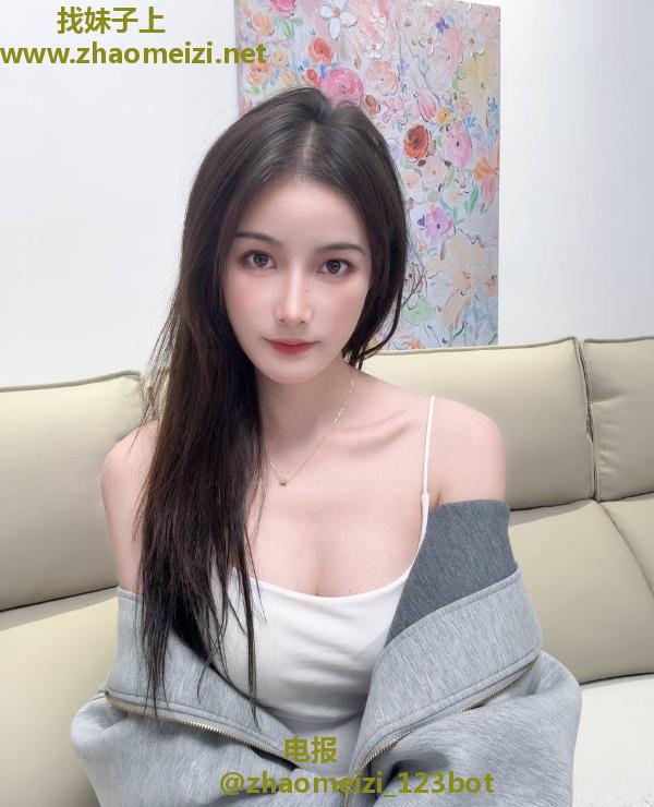 市北肤白貌美大胸妹