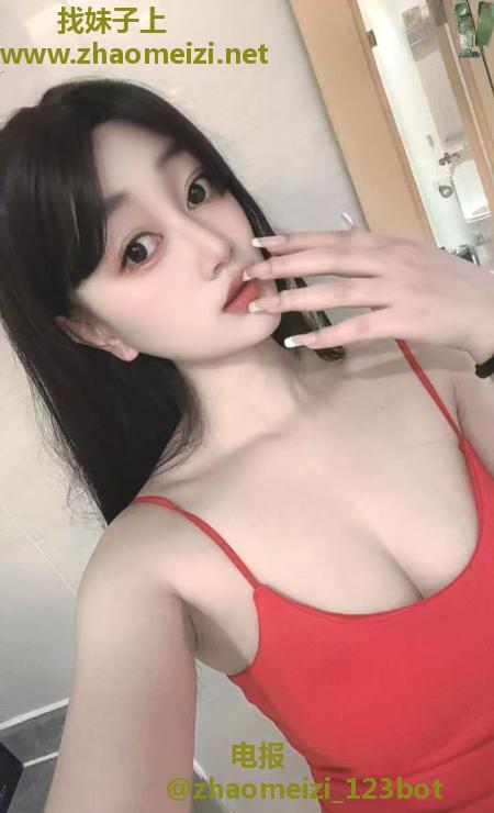 龙华蜂腰辣妹苏漫