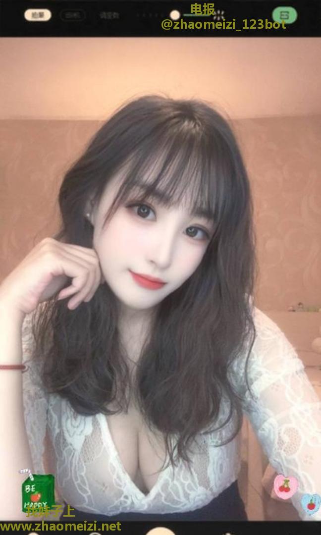 粉嫩多汁性感风骚逼紧