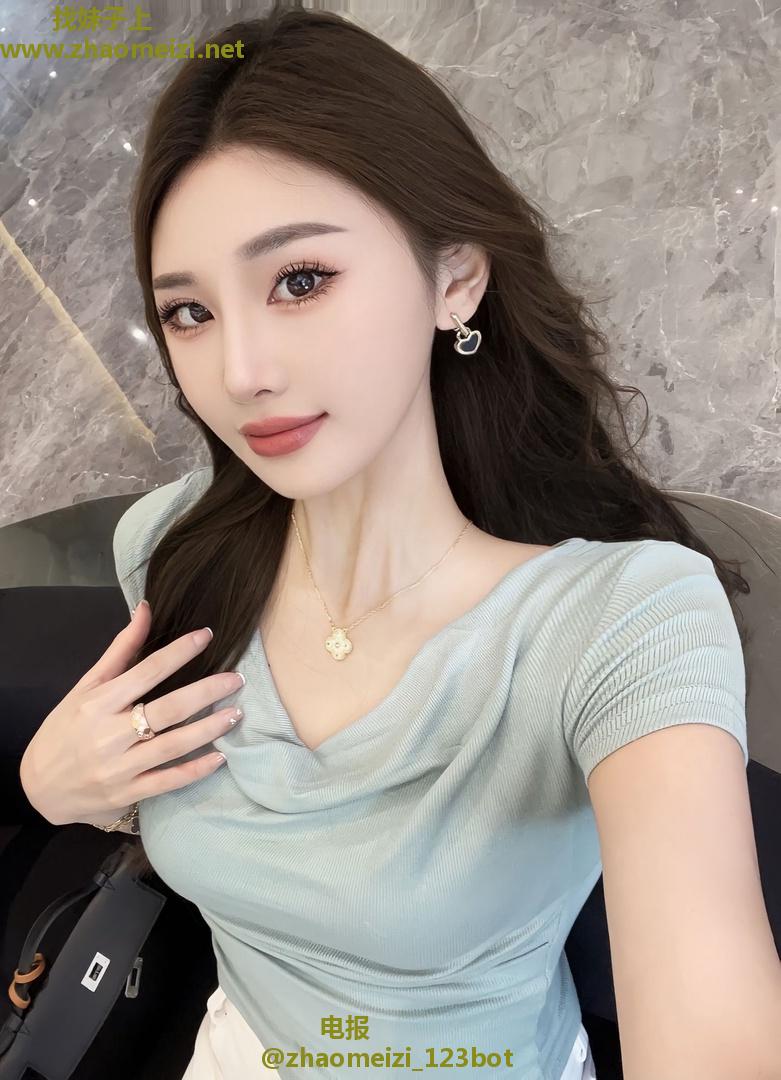 未央区白虎高颜值丰满小妹